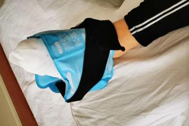 冰敷骨折的正确方法图