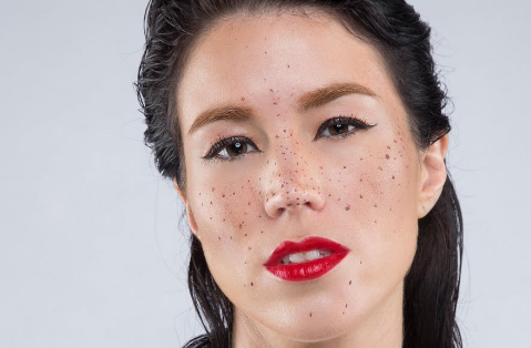 怎样可以放大自己的双眼 35477A067BA90AC3E8335471CBB26E17.png