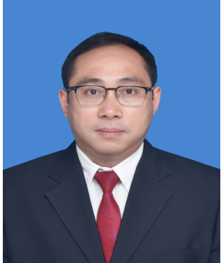 彭杰成