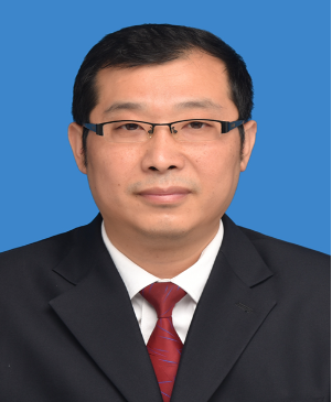 伍平