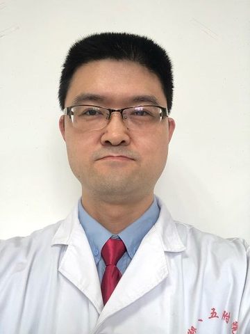 薛亦白