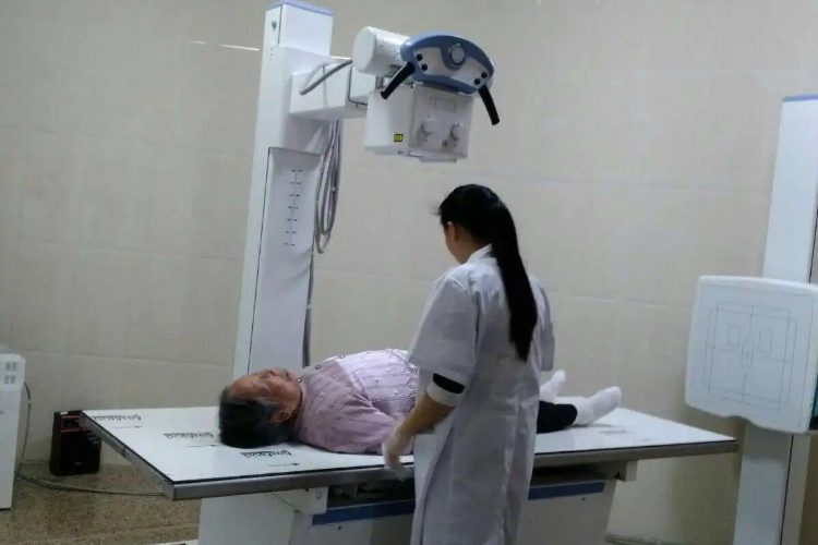 DR仰卧位检查图