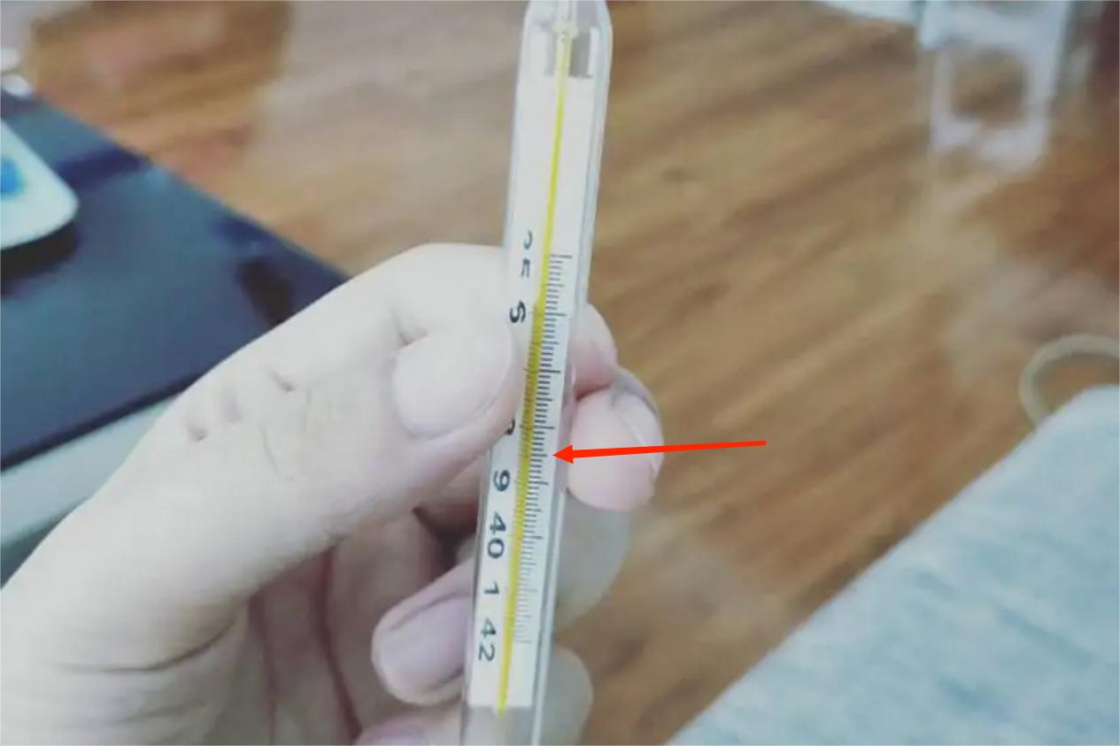 水银体温计38.5℃图