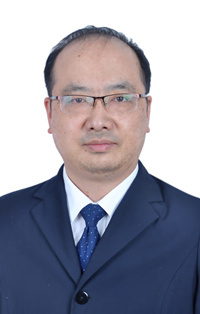 董英豪