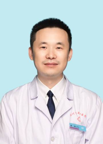 李炜