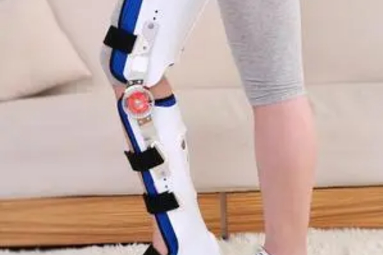 腿骨折脚踝足支具图