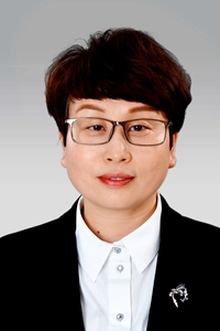 李彬