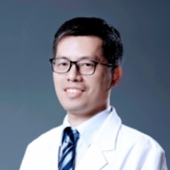 何斌