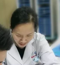 廖妮