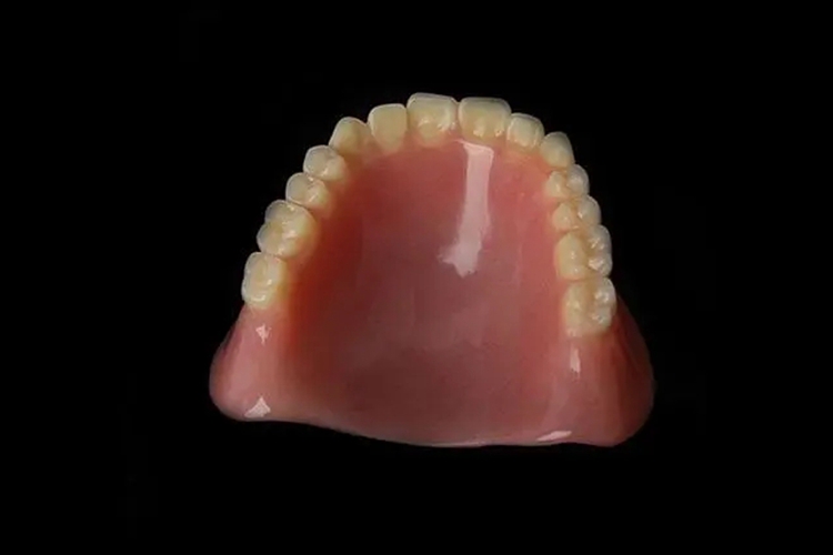 上颌半口义齿图