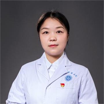 黄静