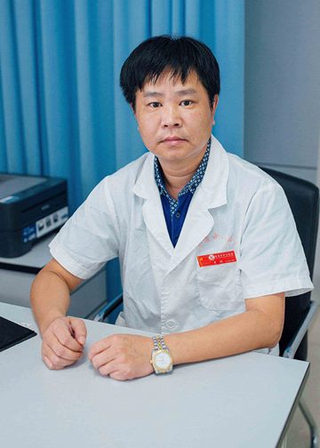 肖航