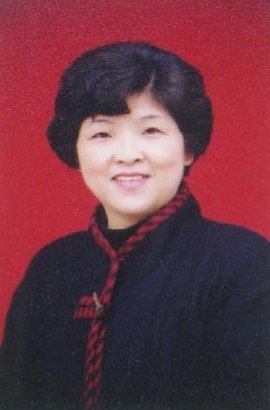 李光英