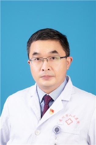李根