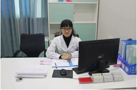 湛江久和医院钟佳静主任.png