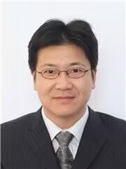 秦裕东