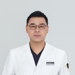 黄小伟