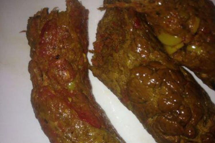 吃西红柿后大便偏红图