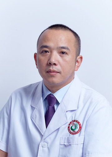 鄢宏亮