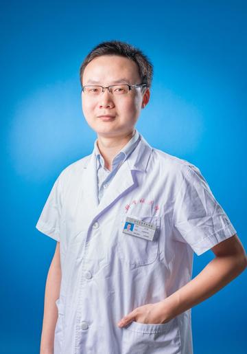 王栏霖