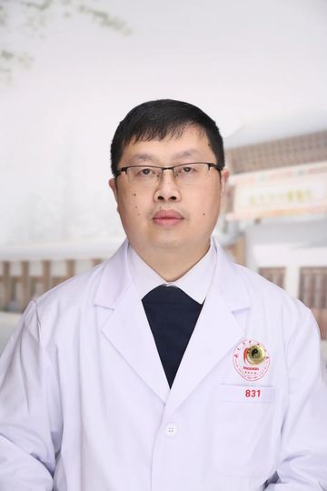 杨凯荣