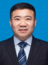 鲍飞龙