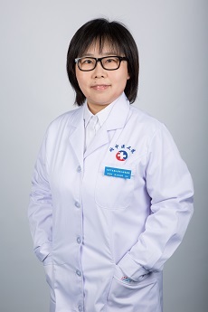 黄育玲