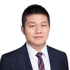 卢成寅