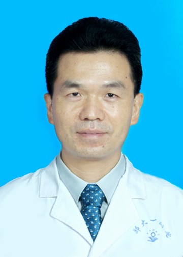 李军伟