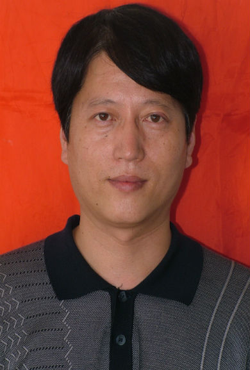 林大伟