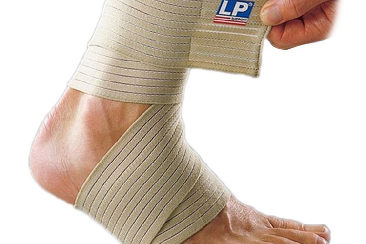 绷带缠绕式脚踝护具图