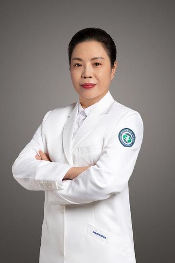 曾维英