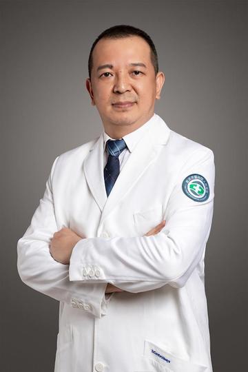 吕忠柱