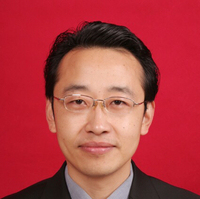 李英俊