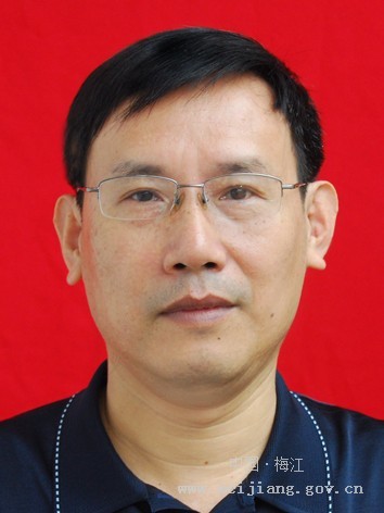 李宏春
