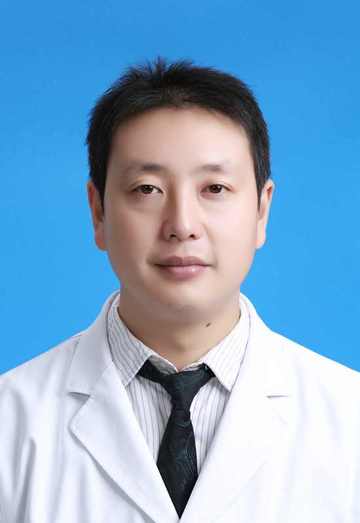 李鸿鹏