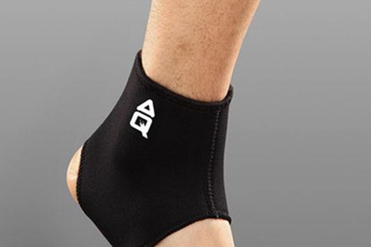 固定套入式脚踝护具图