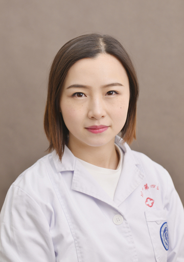 黄皎