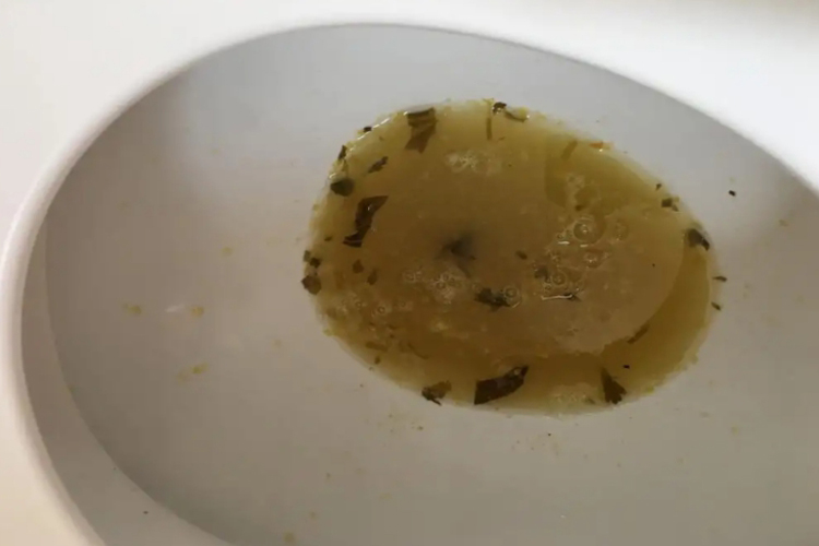 吃鱼腥草过敏腹泻图