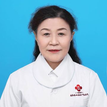 邓治英