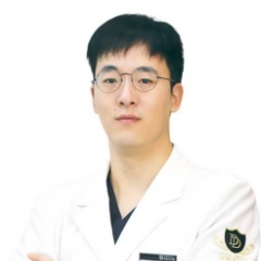 黄贲亨