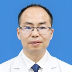 李亮